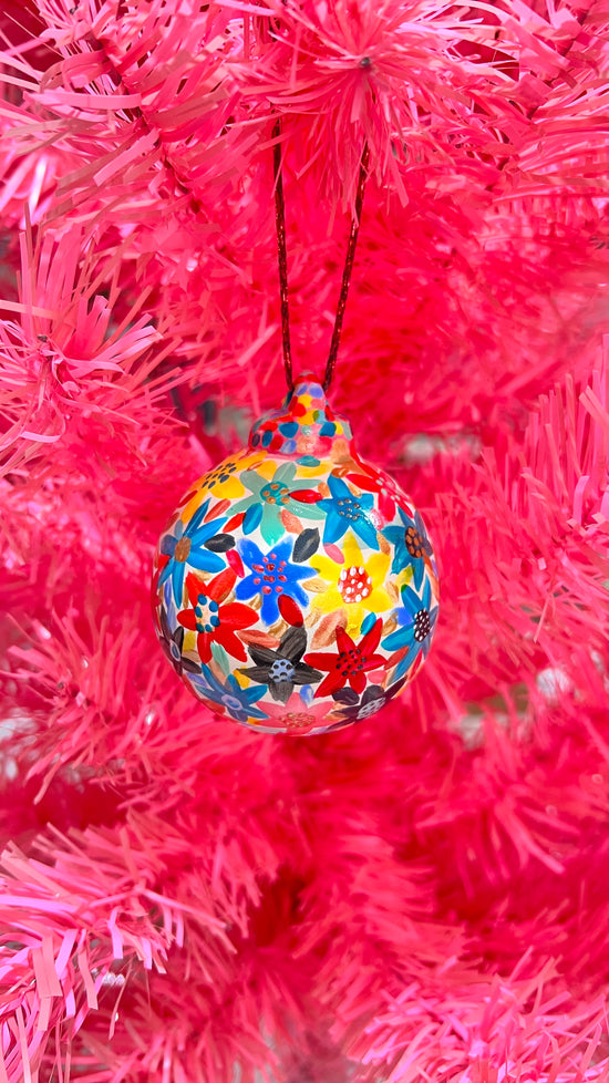 Hand-painted Ceramic Baubles & Ornaments Workshop | 2 sessions Saturday 2 Dec @ James Clark Gallery (Stafford, Qld)