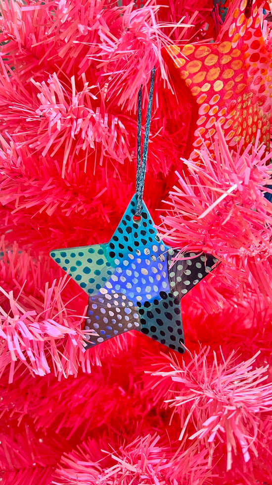 Paint Your Own Christmas Ornaments – A Festive Ceramic Workshop with Lordy Dordie