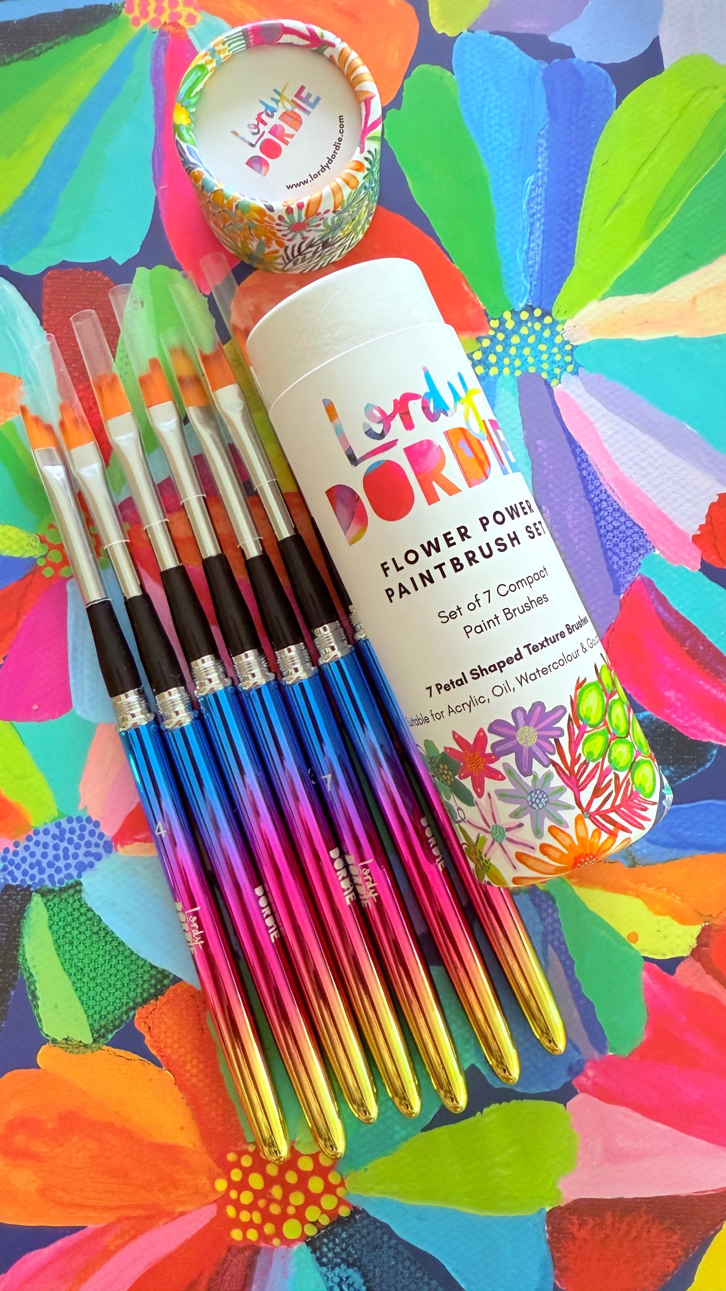 Flower Power paint brush set by Australian artist Georgie Forbes. 7 flower-inspired brush tips designed to paint petals, leaves and florals for watercolour, journalling and crafts.