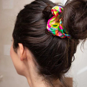 RUBY OLIVE X Lordy Dordie Daisy Silk Scrunchies (2 Options Available) - Lordy Dordie Art